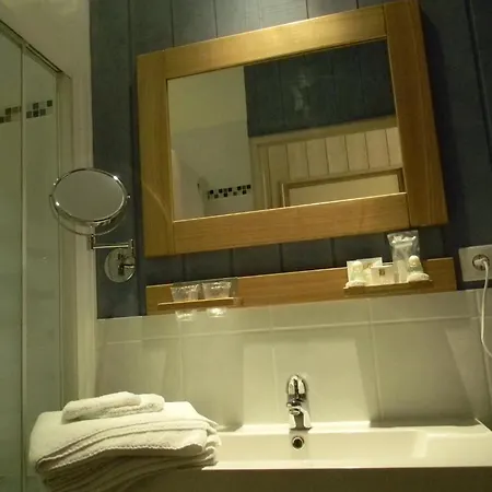 Logis Relais Des Cailleres 4*