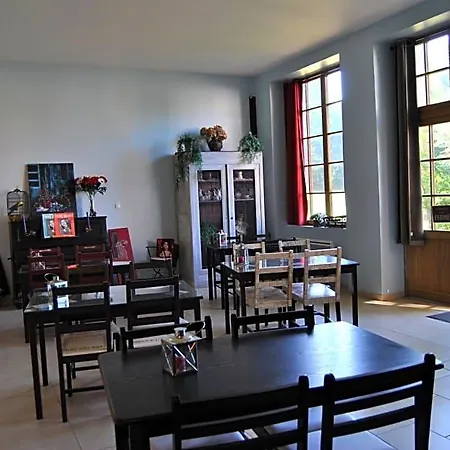 Logis Relais Des Cailleres Saint Pavace