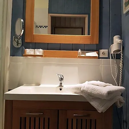 Logis Relais Des Cailleres Saint Pavace