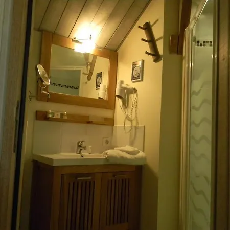 Logis Relais Des Cailleres Guest house Saint Pavace