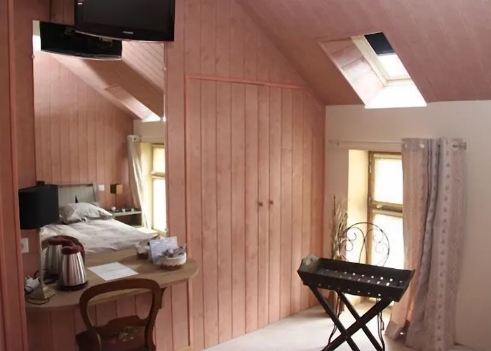 Logis Relais Des Cailleres Pensión