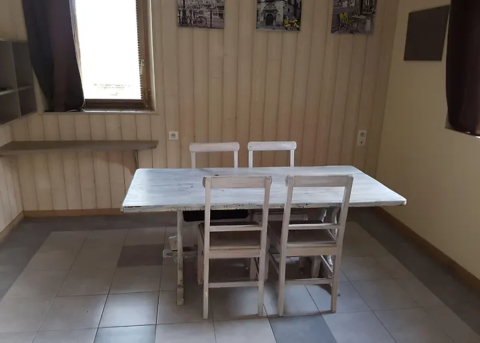 Logis Relais Des Cailleres Pensión