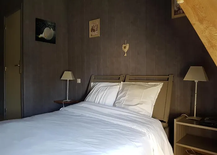 Pensión Logis Relais Des Cailleres 4*